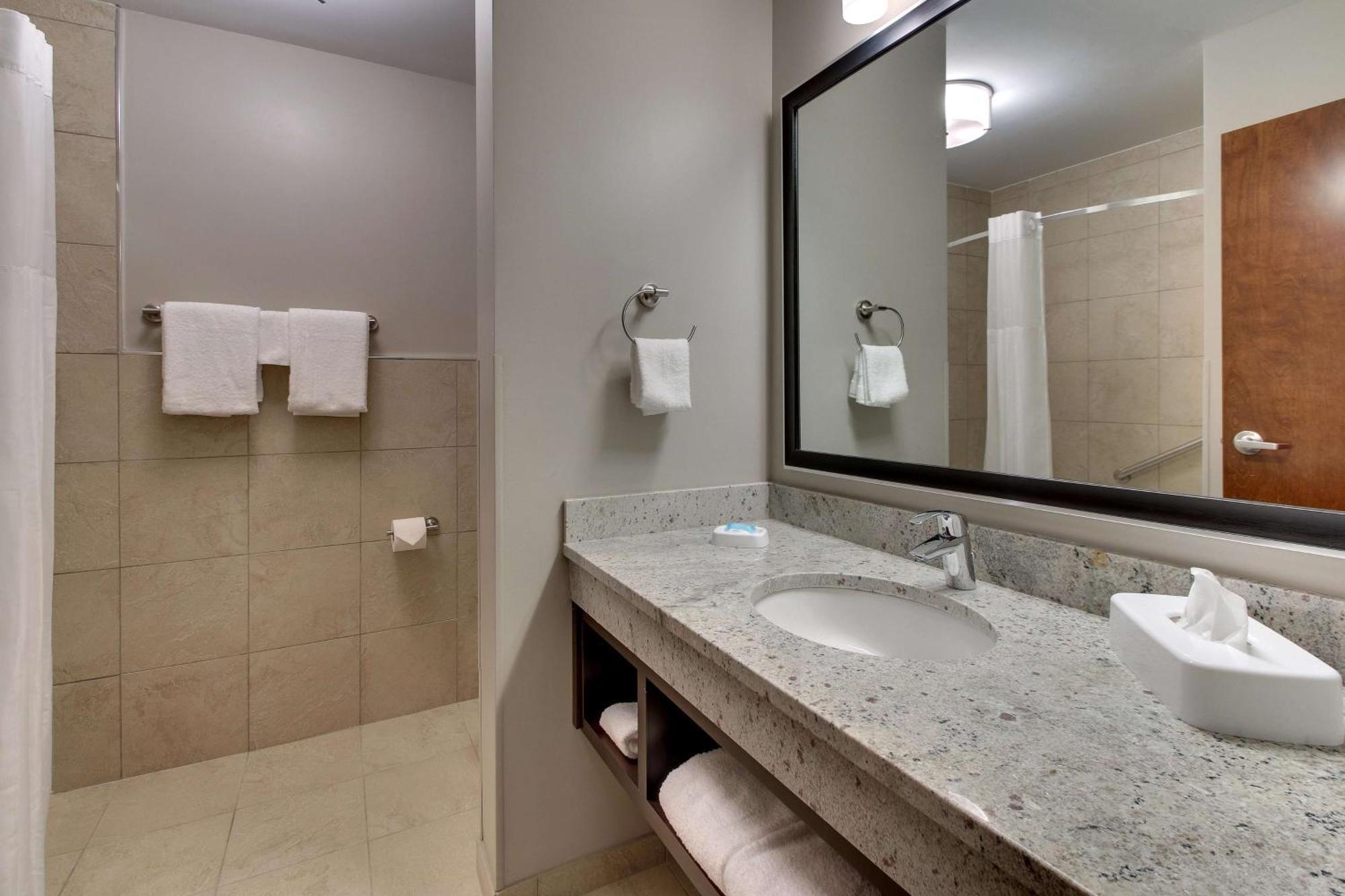Drury Inn & Suites Columbus Polaris Ngoại thất bức ảnh