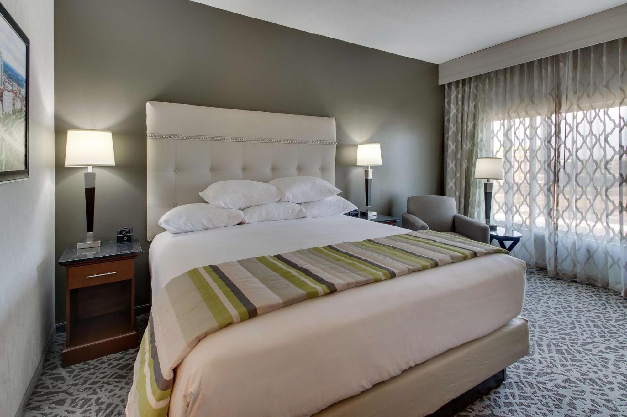 Drury Inn & Suites Columbus Polaris Ngoại thất bức ảnh